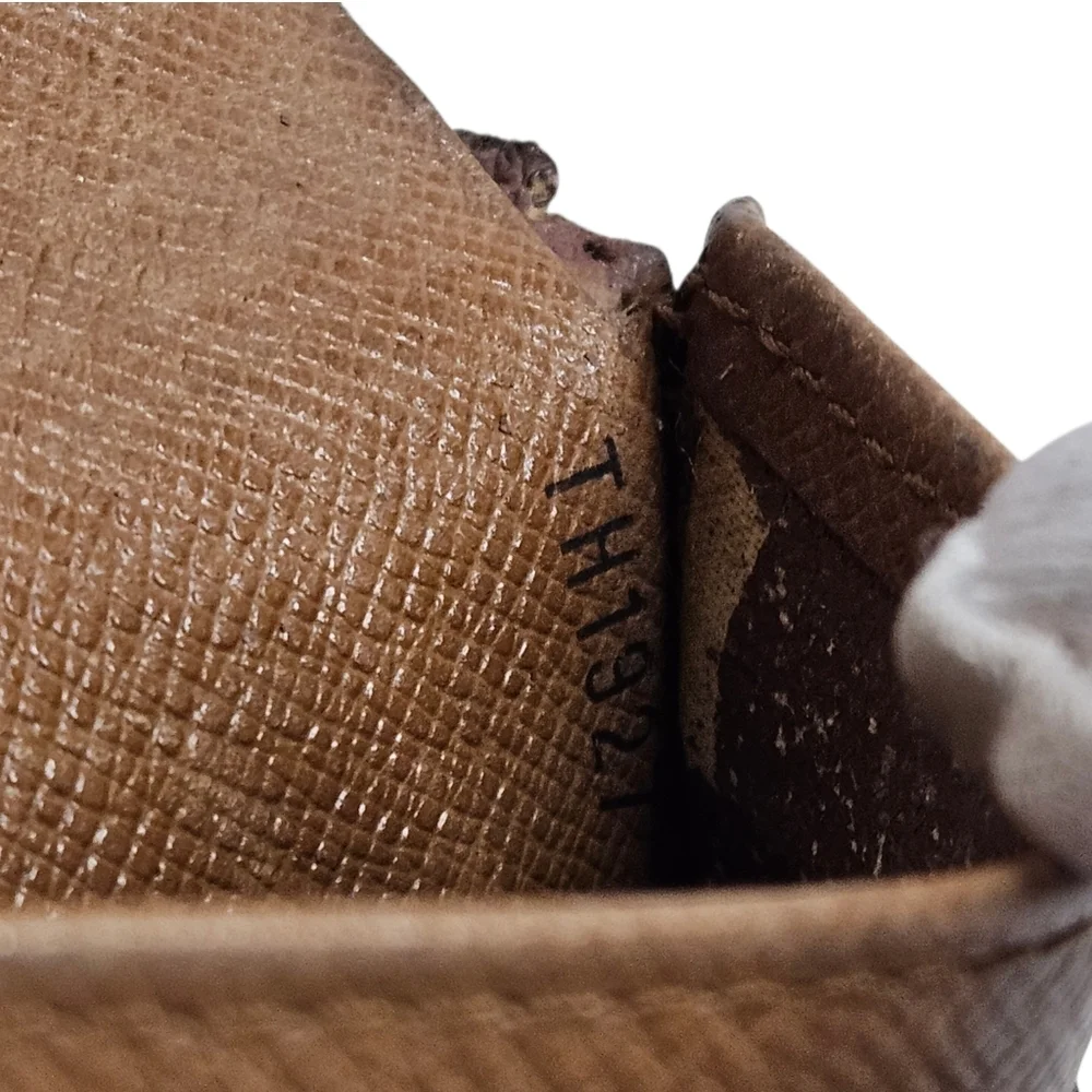 Louis Vuitton Vintage Elise Double Snap Wallet in Monogram Canvas From 1997